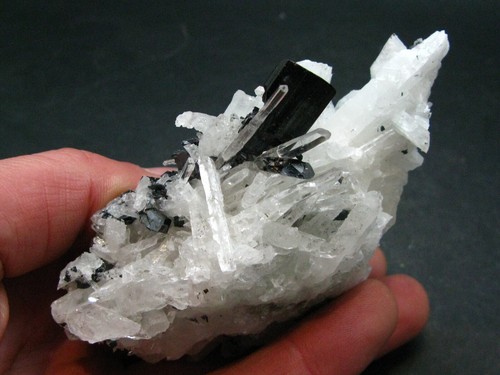 Huebnerite wolframite - wolframite, on